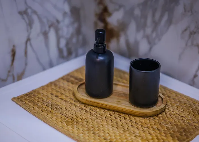 Albero Pino アパート